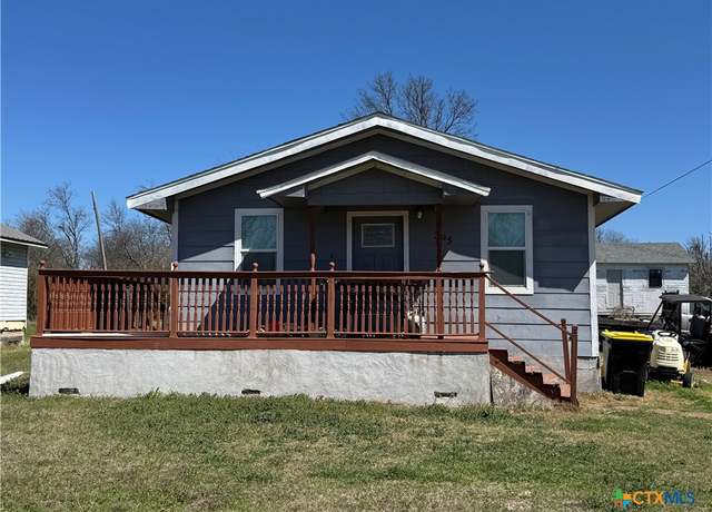 Property at 305 N 2nd St, Lott, TX 76656, 2 beds, 1 bath