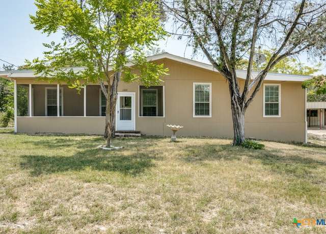 Property at 1488 Canyon Edge, Canyon Lake, TX 78133, 3 beds, 2 baths