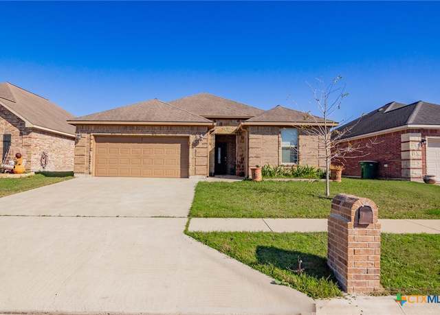 Property at 609 Mason Cir, Victoria, TX 77904, 3 beds, 2 baths