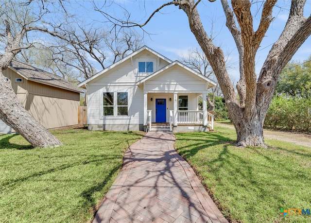 Property at 218 S Riogrande St, Lockhart, TX 78644, 3 beds, 2 baths