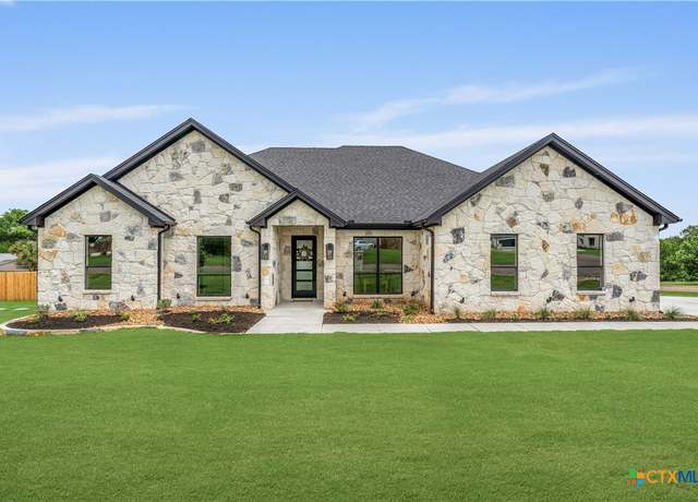 Property at 301 Canyon Oaks Rd, Troy, TX 76579, 4 beds, 2 baths