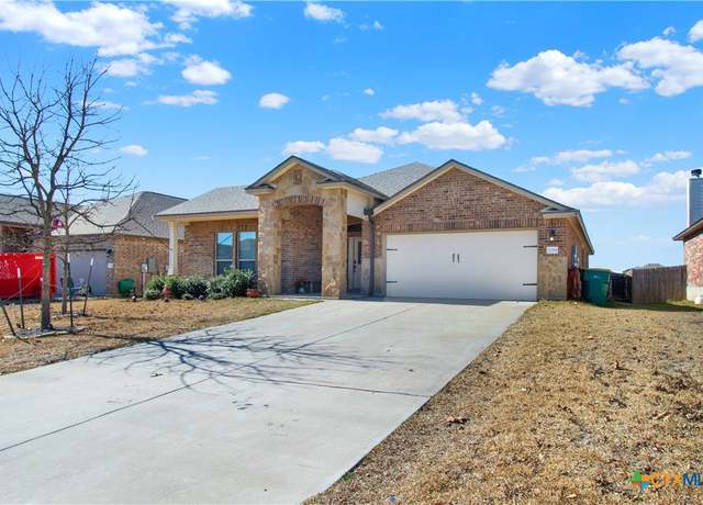 Property at 1214 Iron Glen Dr, Temple, TX 76502, 3 beds, 2 baths