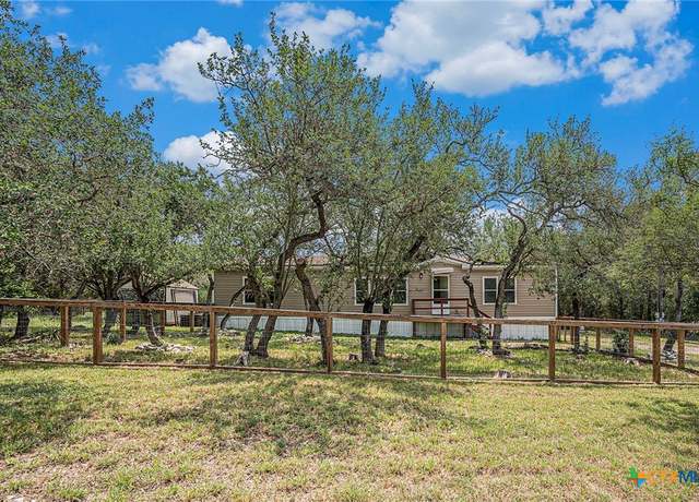 Property at 1111 Willis Way, San Marcos, TX 78666, 3 beds, 2 baths
