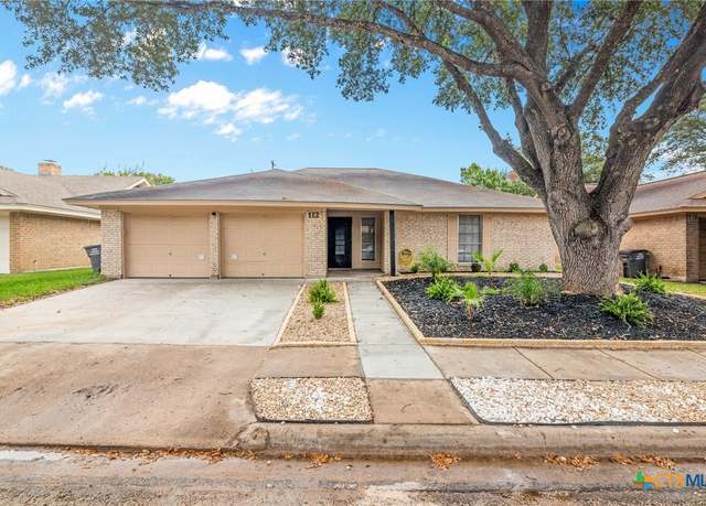Property at 112 Cumberland Gap, Victoria, TX 77904, 3 beds, 2 baths