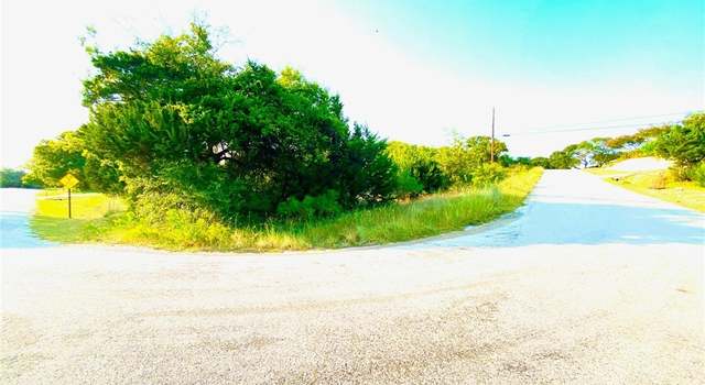 Photo of 210 & 206 Rolling Hills Rd, Gatesville, TX 76528