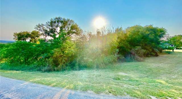 Photo of 210 & 206 Rolling Hills Rd, Gatesville, TX 76528