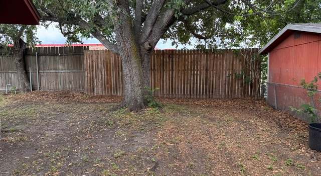 Photo of 2708 E Poplar Ave, Victoria, TX 77901