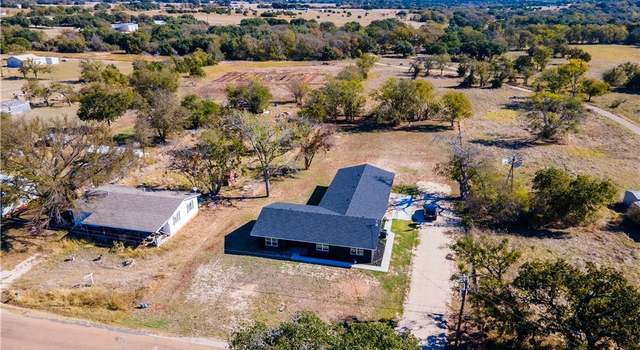 Photo of 204 Barton Ln, Gatesville, TX 76528