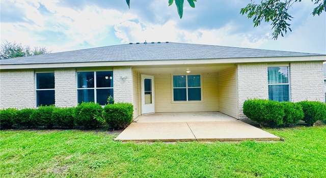 Photo of 308 Woods Dr, Gatesville, TX 76528