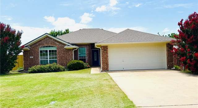Photo of 301 Winston Dr, Gatesville, TX 76528