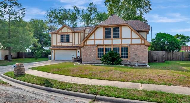 Photo of 111 Glenmore St, Victoria, TX 77904