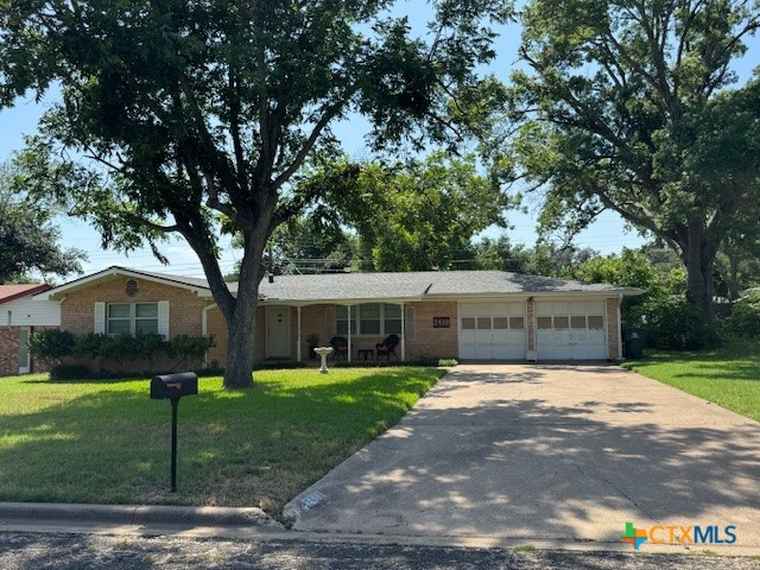 Photo of 2410 Robin Rd Temple, TX 76502