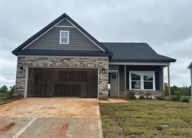 Property at 906 Gibbons St, Wellford, SC 29385, 3 beds, 2.5 baths