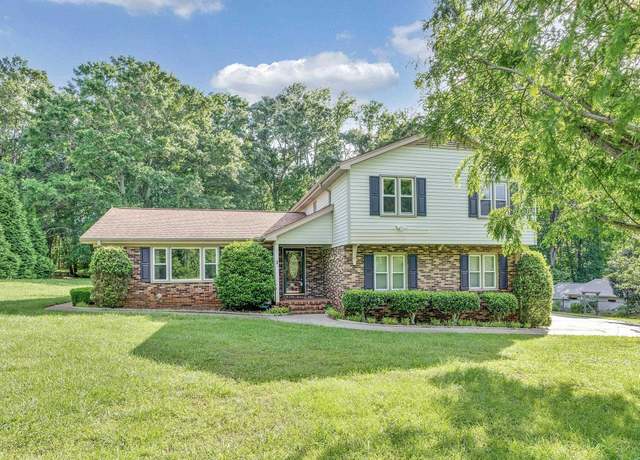 Property at 406 Garden Grove Ct, Spartanburg, SC 29302, 4 beds, 2.5 baths