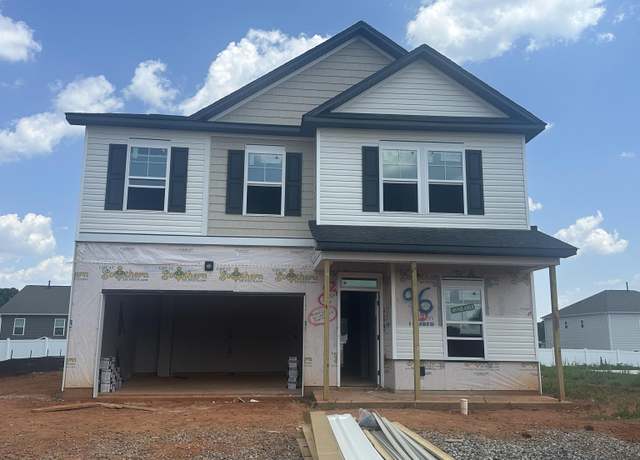 Property at 915 Gibbons St, Wellford, SC 29385, 5 beds, 3 baths