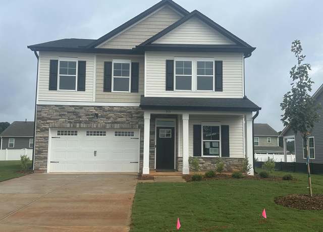 Property at 915 Gibbons St, Wellford, SC 29385, 5 beds, 3 baths