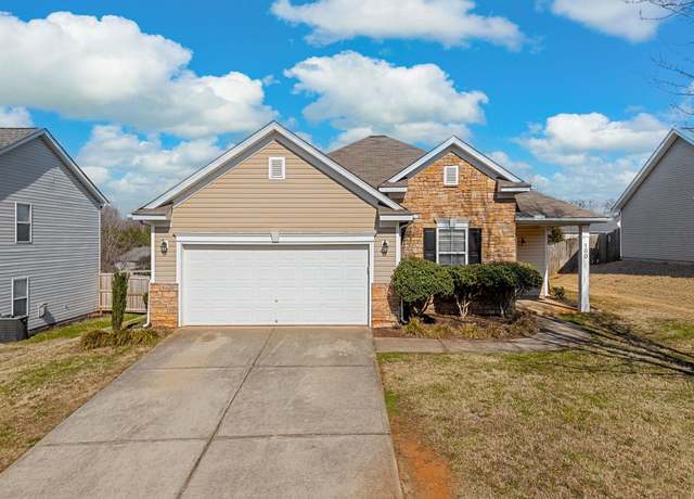 Property at 180 Stonewood Crossing Dr, Boiling Springs, SC 29316, 3 beds, 2 baths