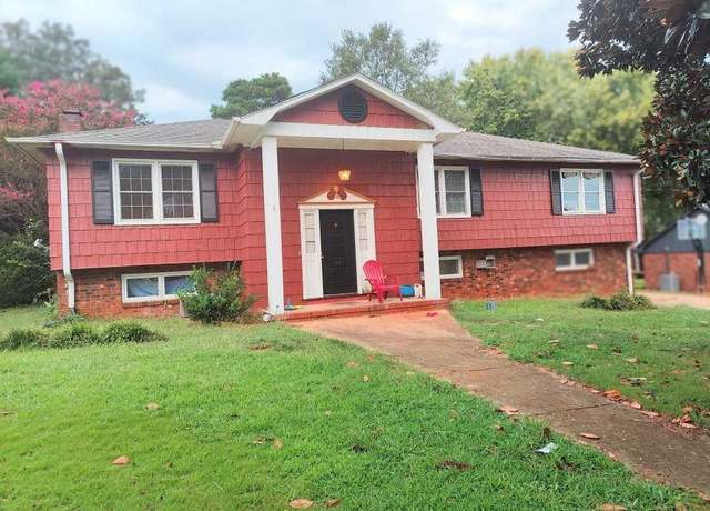 Property at 4451 Grissom Rd, Spartanburg, SC 29301, 4 beds, 2.5 baths