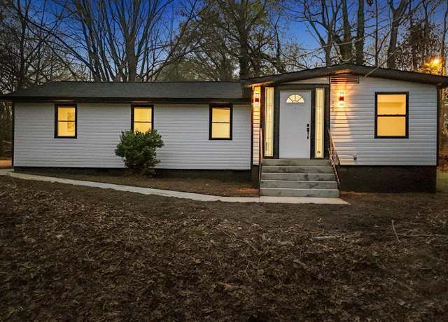 Property at 220 Branch Street St, Campobello, SC 29322, 4 beds, 2 baths