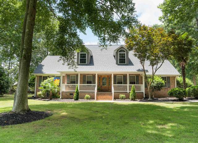 Property at 316 Whitfield Ln, Boiling Springs, SC 29316, 5 beds, 3.5 baths