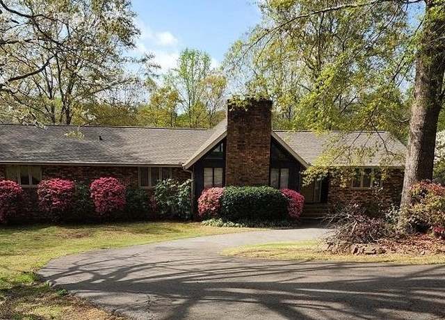 Property at 139 Timberlake Dr, Inman, SC 29349, 3 beds, 3.5 baths