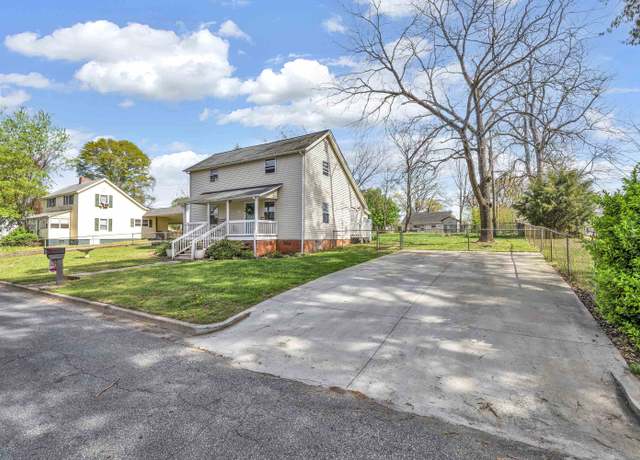 Property at 12 F St, Inman, SC 29349, 3 beds, 2 baths