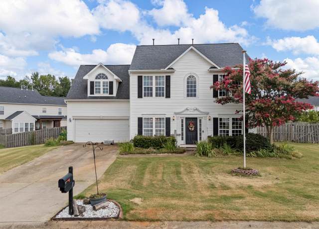 Property at 811 Yates Ct, Boiling Springs, SC 29316, 3 beds, 2.5 baths