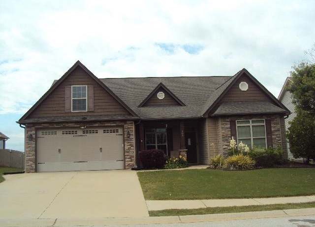 Property at 108 Dewfield Ln, Boiling Springs, SC 29316, 4 beds, 2 baths