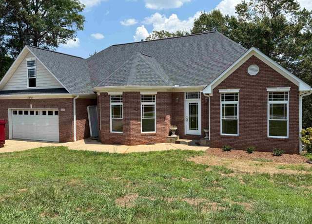 Property at 348 Laurelwood Dr, Boiling Springs, SC 29316, 4 beds, 3 baths