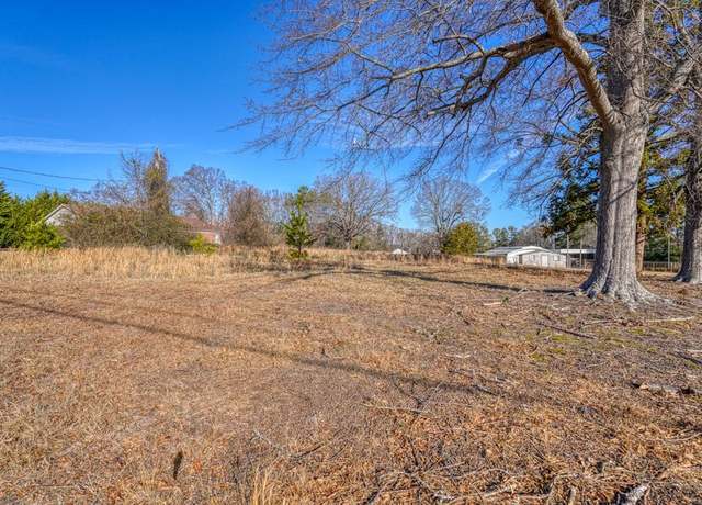 Property at 462 Cross Anchor Rd, Woodruff, SC 29388