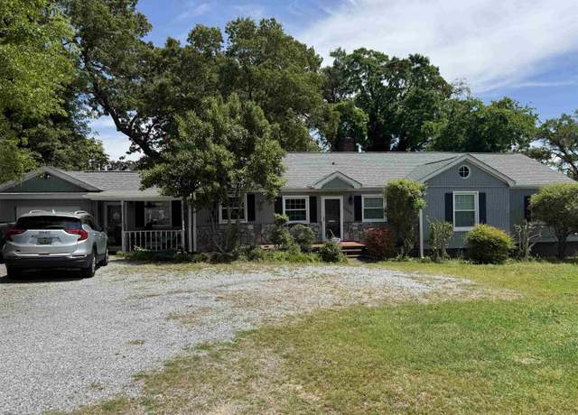 Property at 1065 Boiling Springs Rd, Spartanburg, SC 29303, 3 beds, 2 baths