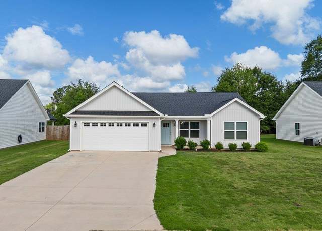 Property at 304 Blakely Ct, Lyman, SC 29365, 3 beds, 2 baths