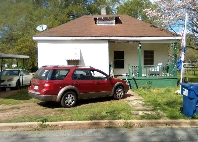 Property at 127 Office Street St, Wellford, SC 29385, 2 beds, 1 bath