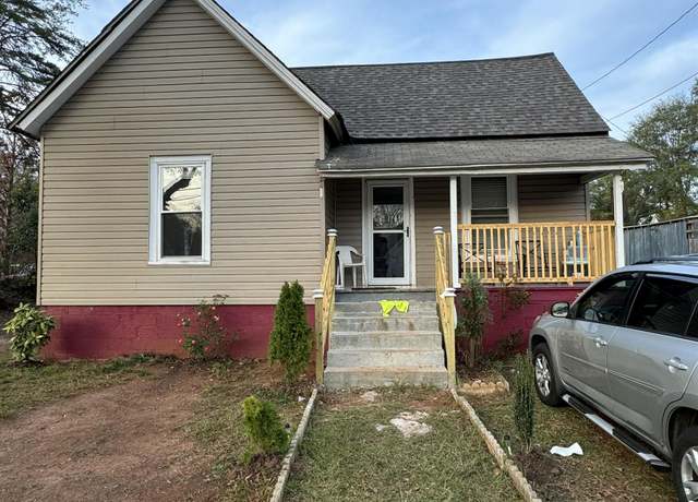 Property at 103 Farmer St, Anderson, SC 29621, 3 beds, 1 bath