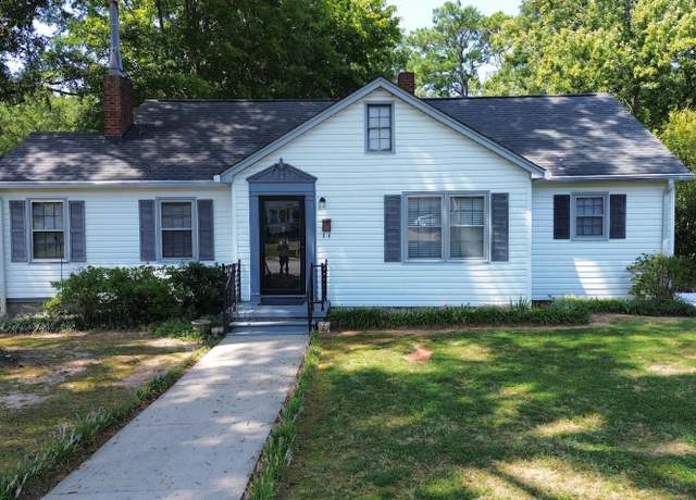 Property at 904 S Limestone St St, Gaffney, SC 29340, 3 beds, 1 bath
