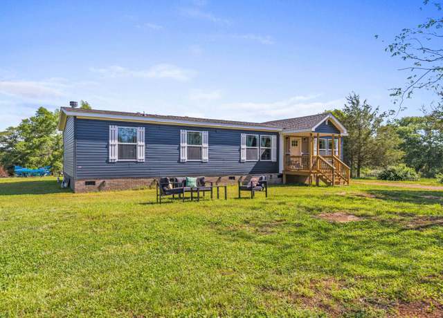 Property at 157 Pierce Ln, Gaffney, SC 29341, 3 beds, 2 baths
