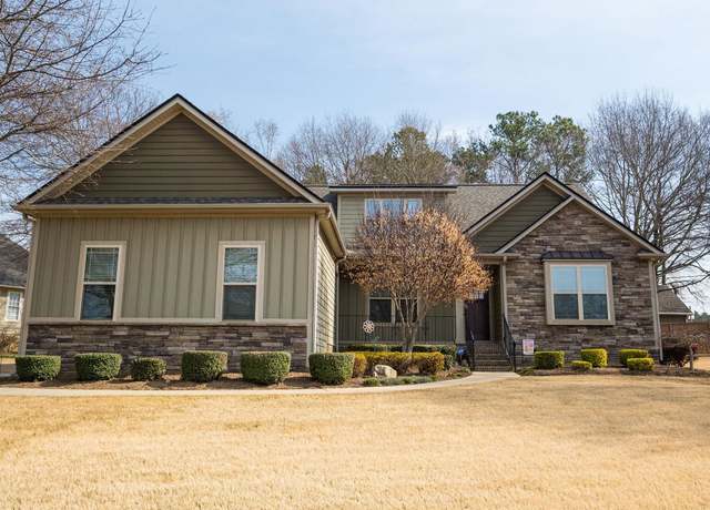 Property at 110 Coal Creek Dr, Boiling Springs, SC 29316, 4 beds, 3 baths