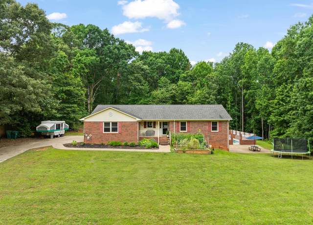 Property at 115 Dora Ave Ave, Gaffney, SC 29341, 4 beds, 2.5 baths