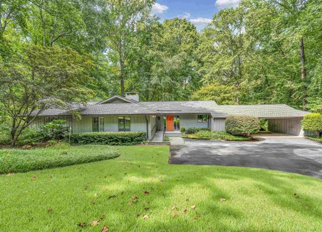 Property at 5 Juniper Ct, Spartanburg, SC 29302, 3 beds, 2 baths