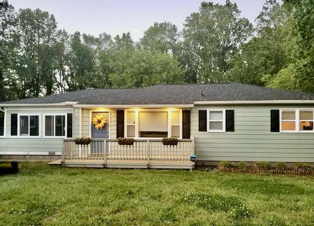 Property at 719 Magness Dr Dr, Spartanburg, SC 29303, 4 beds, 1.5 baths