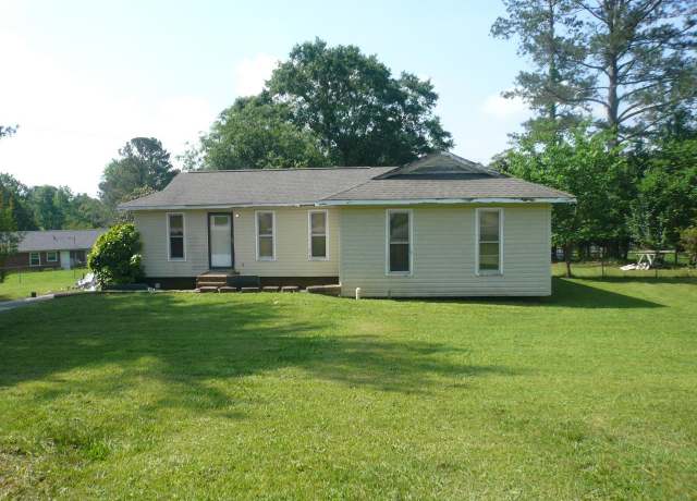 Property at 202 Placid Ct, Spartanburg, SC 29307, 3 beds, 1.5 baths