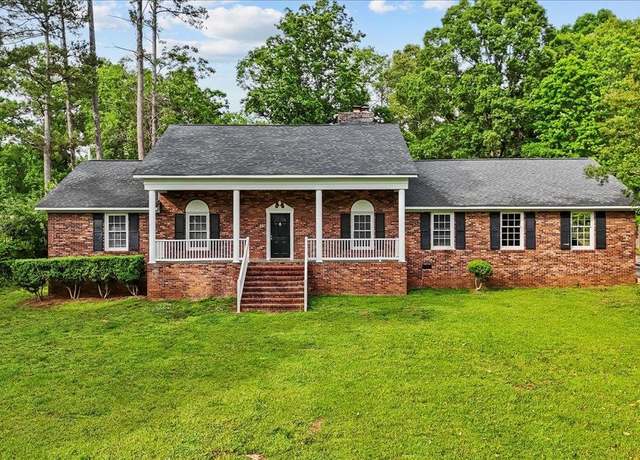 Property at 251 Winfield Dr, Spartanburg, SC 29307, 7 beds, 3 baths