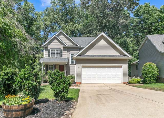 Property at 16 Danchris Ct, Taylors, SC 29687, 3 beds, 2.5 baths