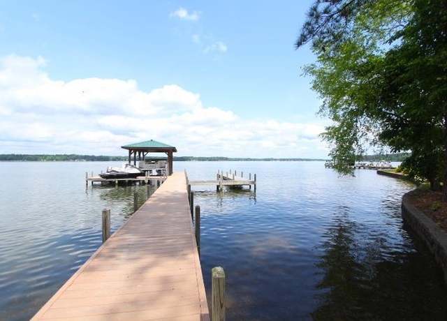 Property at 606 Grand Harbor Blvd, Ninety Six, SC 29666