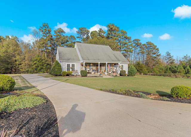 Property at 139 Lakewinds Drive Dr, Gaffney, SC 29341, 4 beds, 3.5 baths