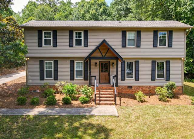 Property at 236 Heathwood Dr, Spartanburg, SC 29307, 4 beds, 3 baths