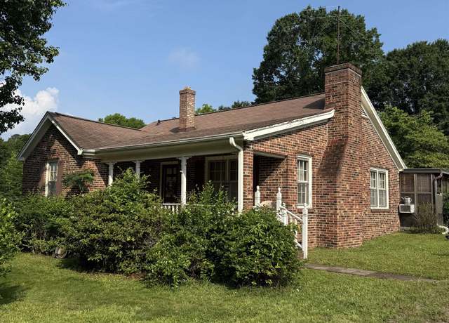 Property at 13 White Oak Rd, Woodruff, SC 29388, 3 beds, 1 bath