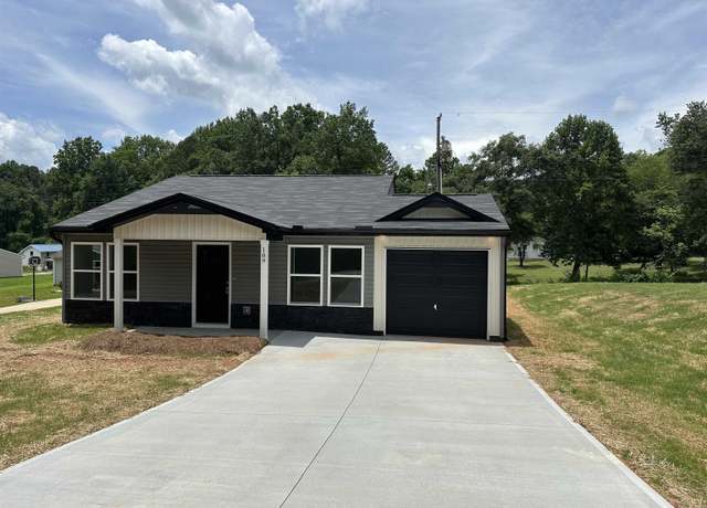 Property at 189 Ohio St, Chesnee, SC 29323, 3 beds, 2 baths