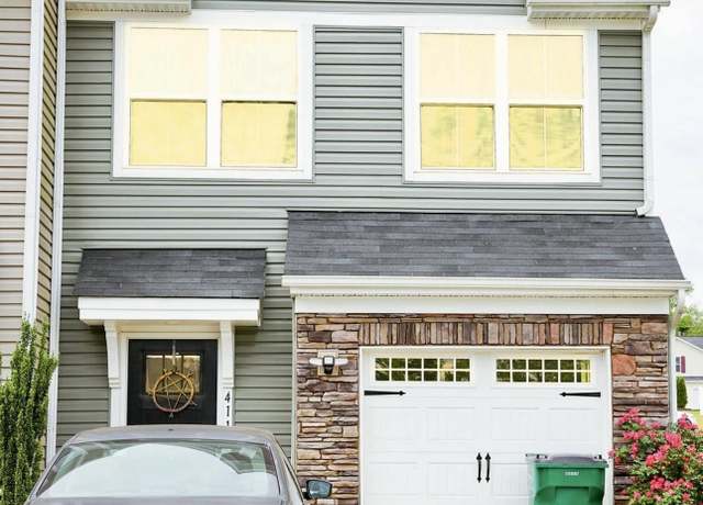 Property at 411 Triple Crown Way Way, Spartanburg, SC 29301, 3 beds, 2.5 baths