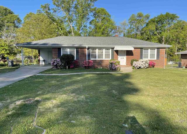 Property at 109 Loche Adele Dr, Spartanburg, SC 29307, 3 beds, 1.5 baths